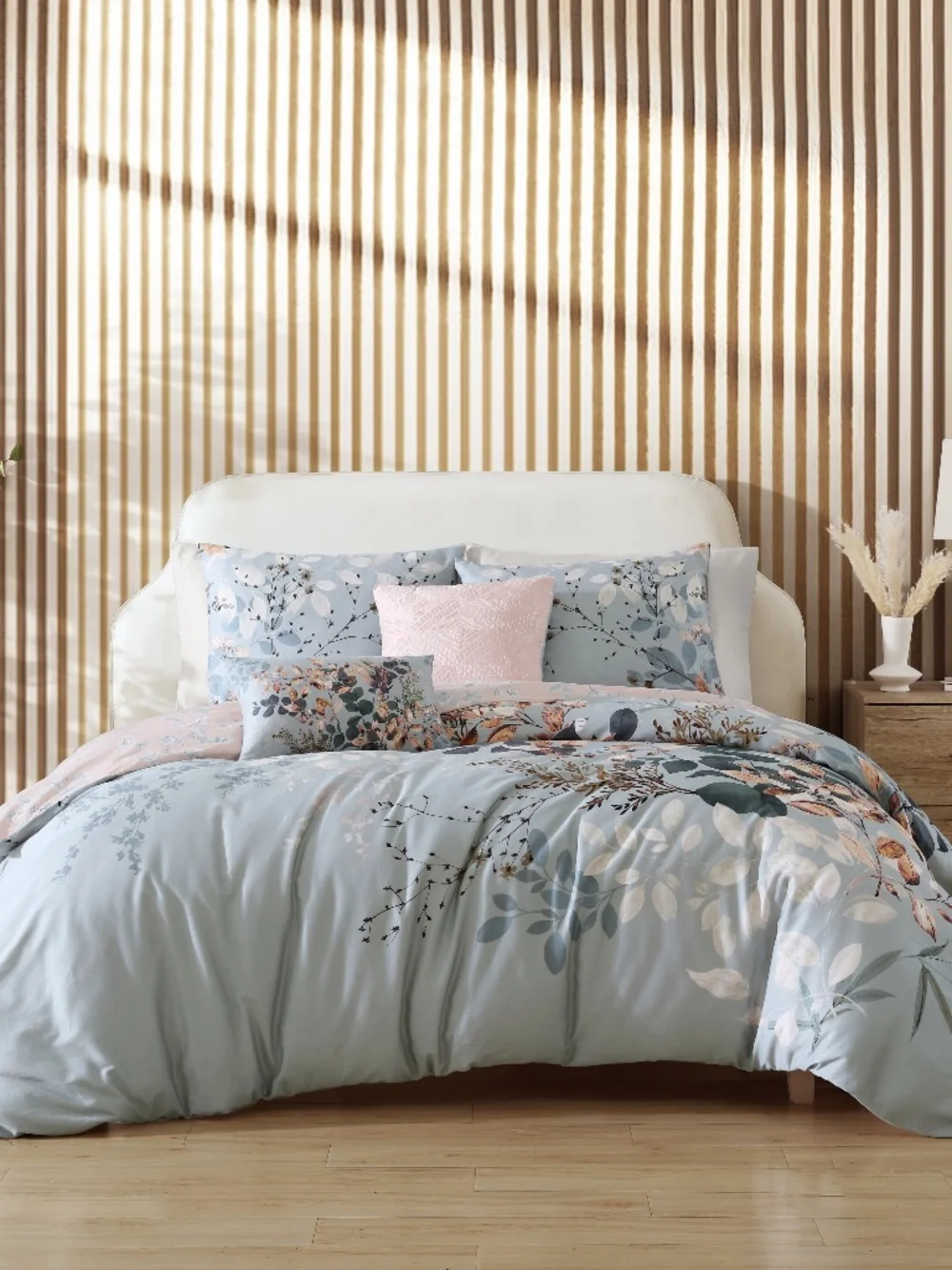 Bebejan Peach Leaves on Sage Reversible King Comforter Set - Picture 1 of 4